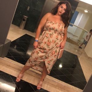 InTheStyle curve Dress